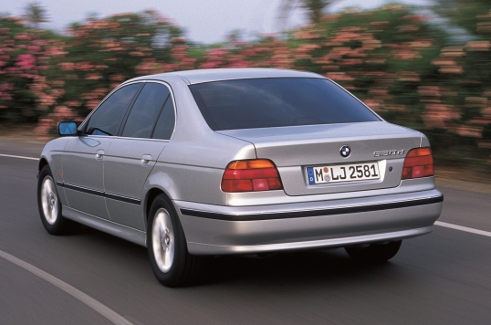  BMW 530d sedán [en todo el mundo] (E39) '1998–2000