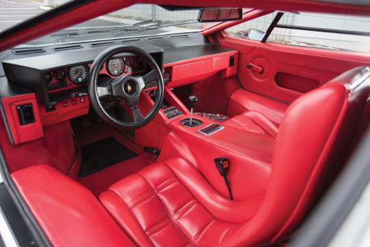 Interior Lamborghini Countach LP5000 S Quattrovalvole [North America]  '1987–88